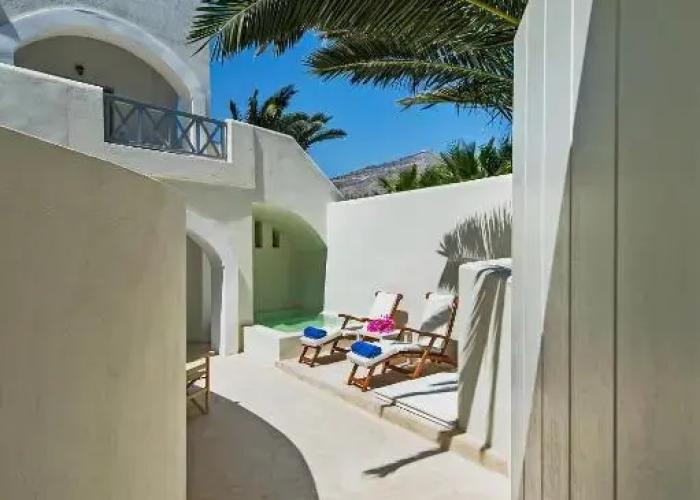 Atlantis Beach Villa