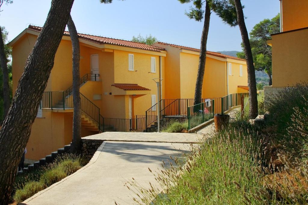 Fontana Bayside Park