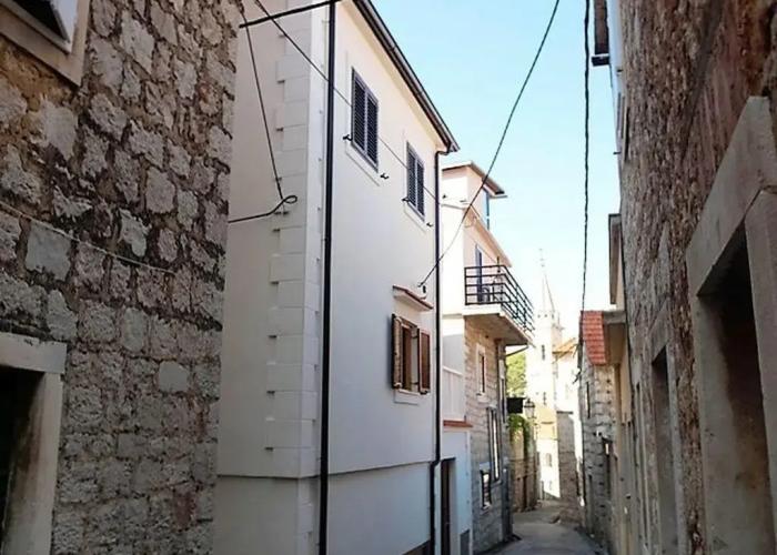 Apartments Jaksa
