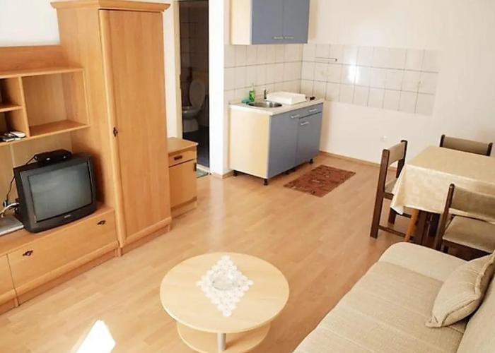 Apartments Jaksa