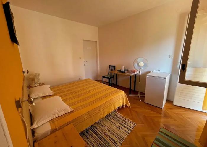 Room-s3 - Double Room With Private Bathr