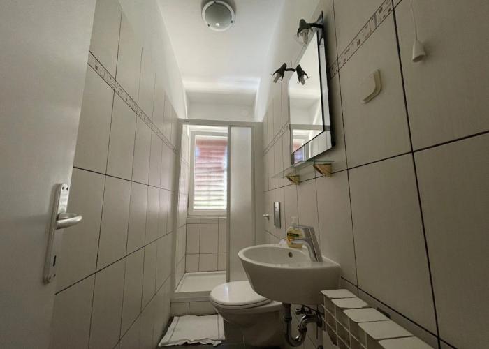 Room-s3 - Double Room With Private Bathr