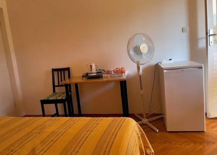 Room-s3 - Double Room With Private Bathr