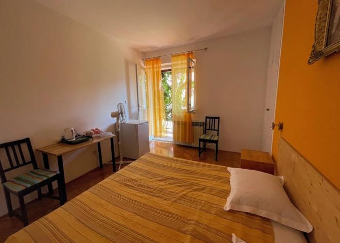 Room-s3 - Double Room With Private Bathr