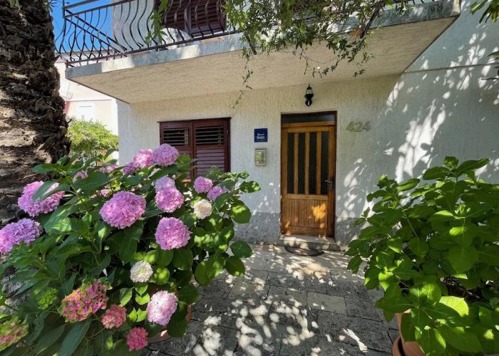 Room-s4 - Double Room in the Centre of J