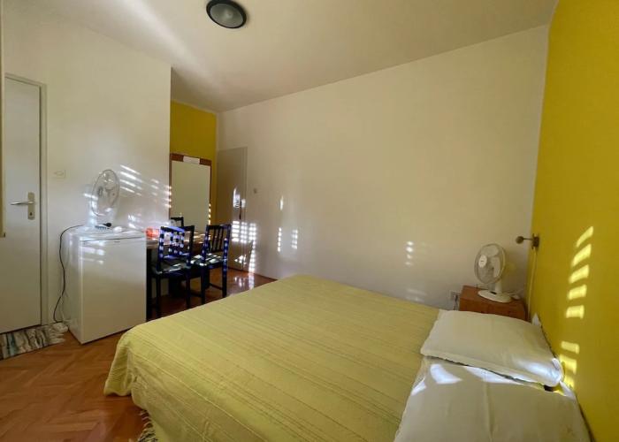 Room in House - S1 - Double Room With Private Ensuite Bathroom in Jelsa on Hvar