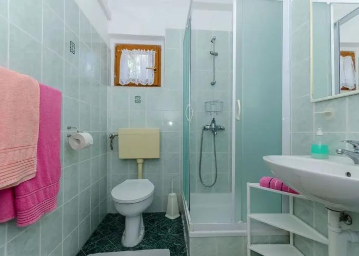 Apartments Jakov