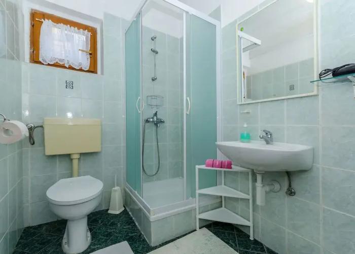 Apartments Jakov