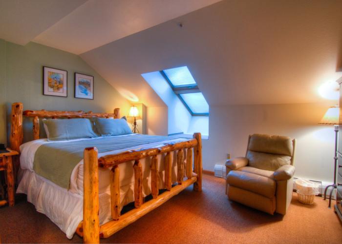 Zephyr Mountain Lodge