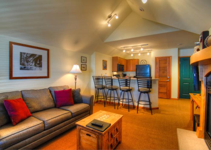 Zephyr Mountain Lodge