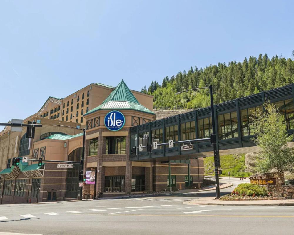 Horseshoe Black Hawk