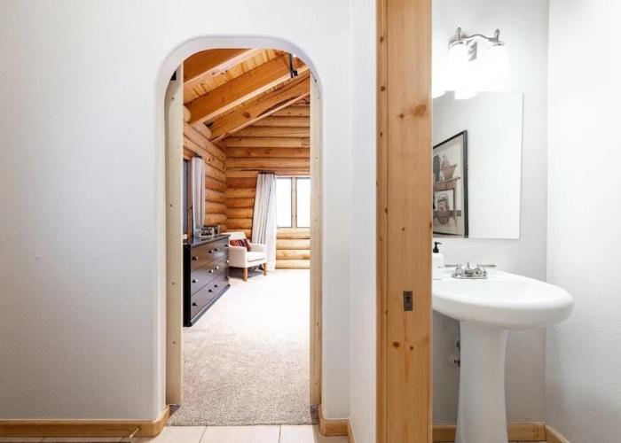 Iconic Log Cabin Escape Idaho Springs Hot Tub