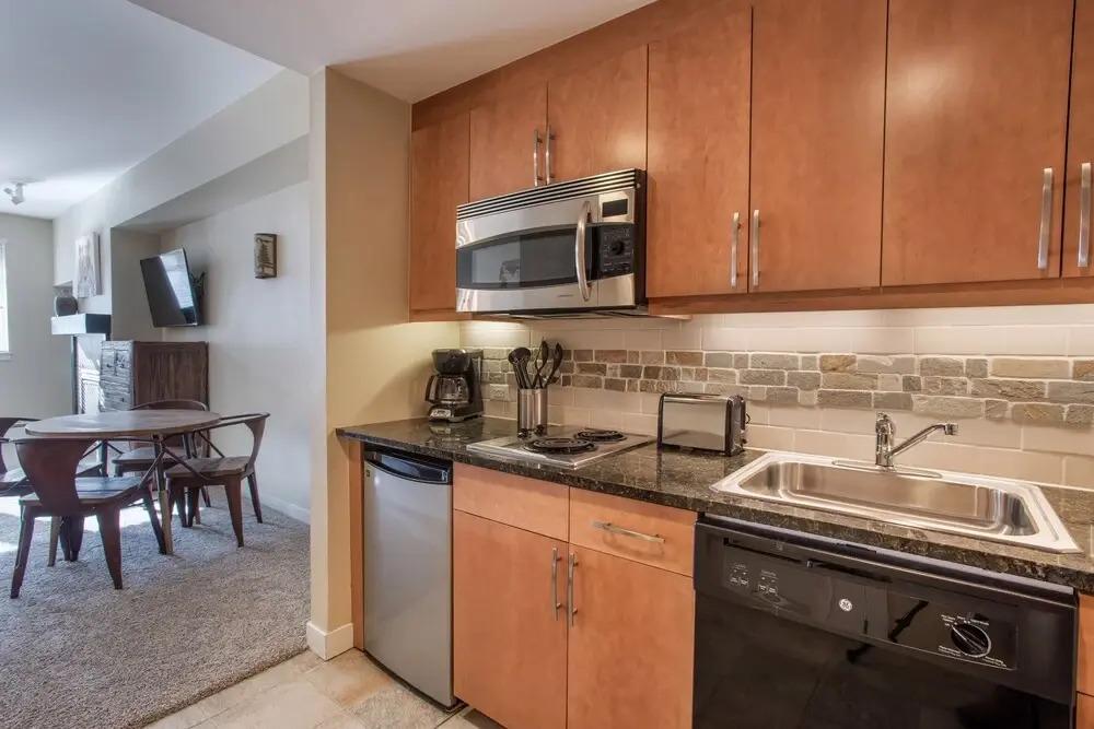 фото Fraser Crossing/Founders Pointe, Condo | Top Floor Ski-In/Ski-Out (Premium-Rated Condo 3622)