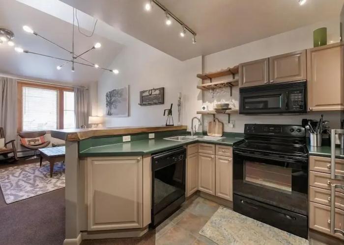 Zephyr Mountain Lodge, Condo | Ski Storage (Select-Rated Condo 2700)