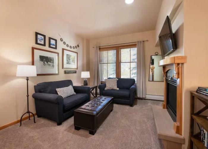 First Floor Riverside Condo Close to Slopes - Zephyr Mountain Lodge Premium-Rated 2108