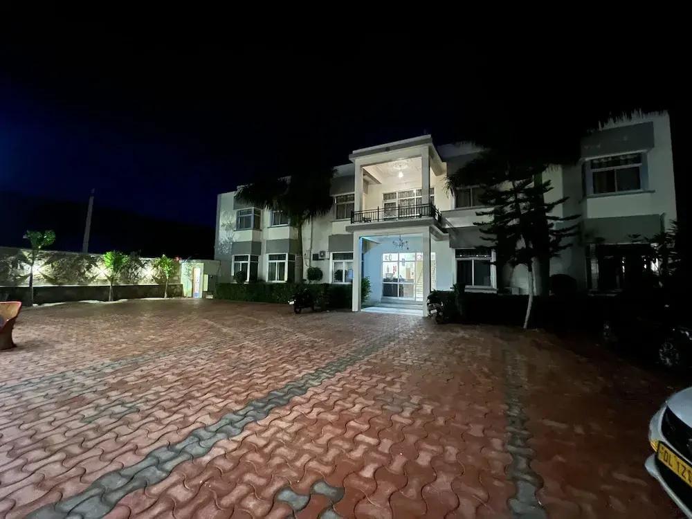 фото Pushkar Regency Resort