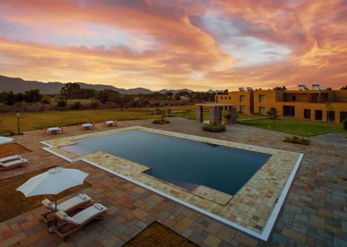 Dera Masuda Luxury Resort Hotel