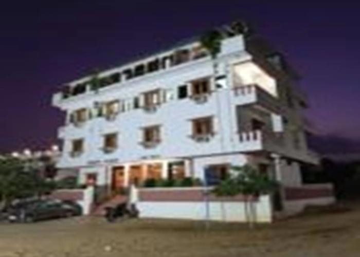 Hotel Teerth Palace