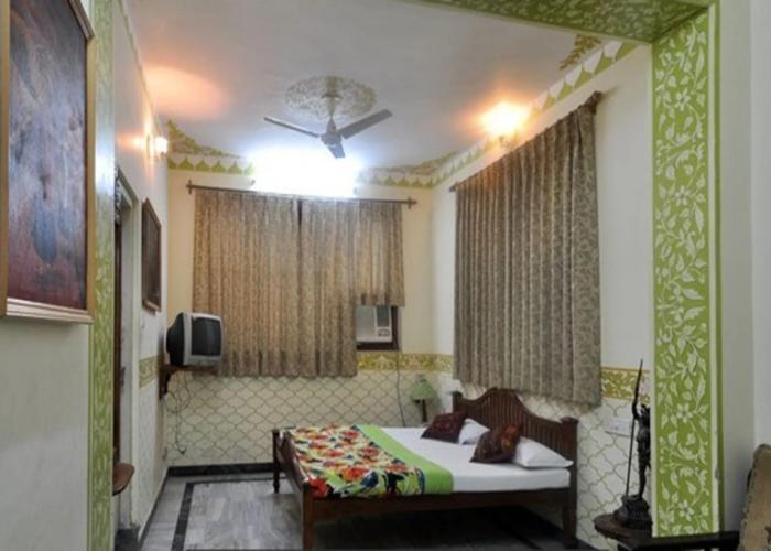 Hotel Teerth Palace