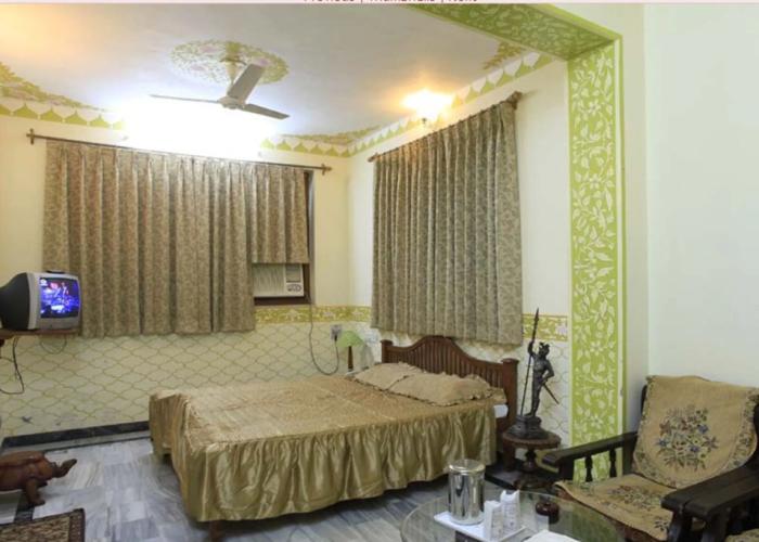 Hotel Teerth Palace