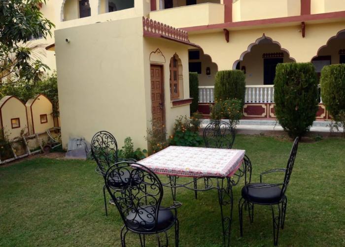 Sajjan Bagh Resort