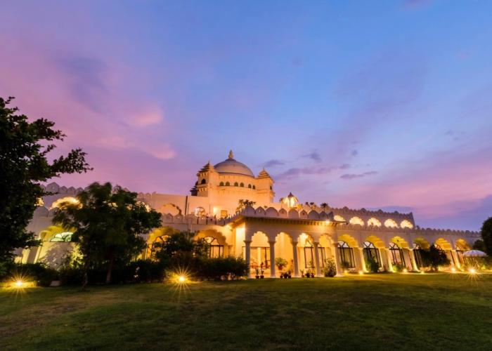 Gulaab Niwaas Palace