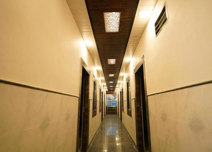 Hotel Alishaan