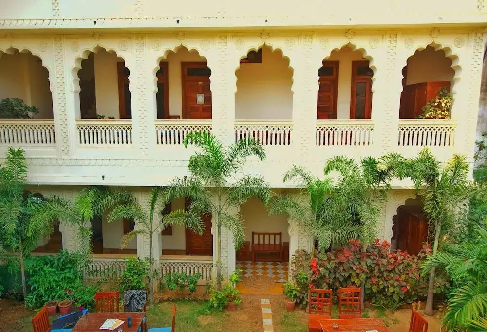фото Banana Hostel