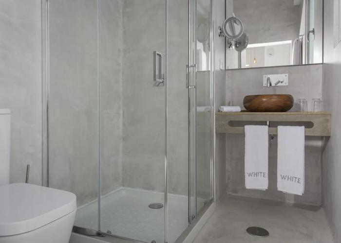 White Exclusive Suite & Villas