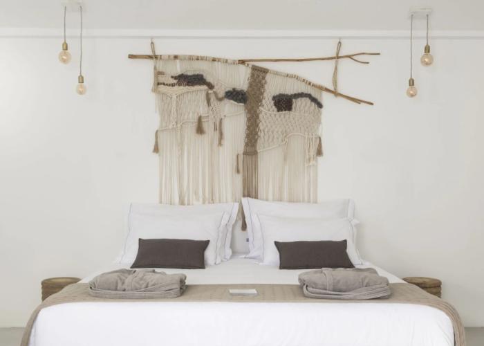 White Exclusive Suite & Villas