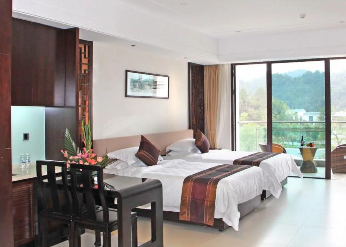 Heyuan Mels Welton Evergreen Lake Hotel