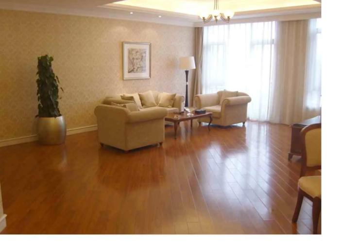 Golden Elephant Golf Hotel