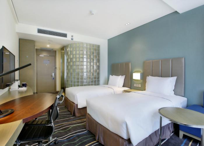 Holiday Inn Express Langfang Park View
