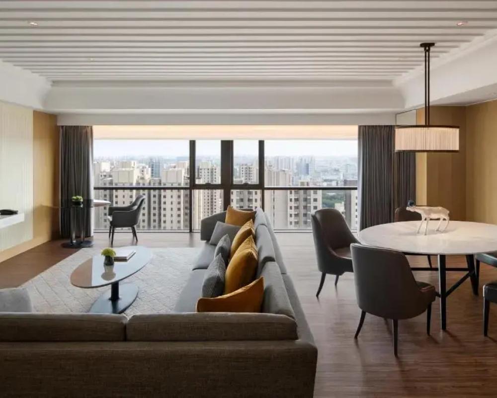 фото New World Langfang Hotel