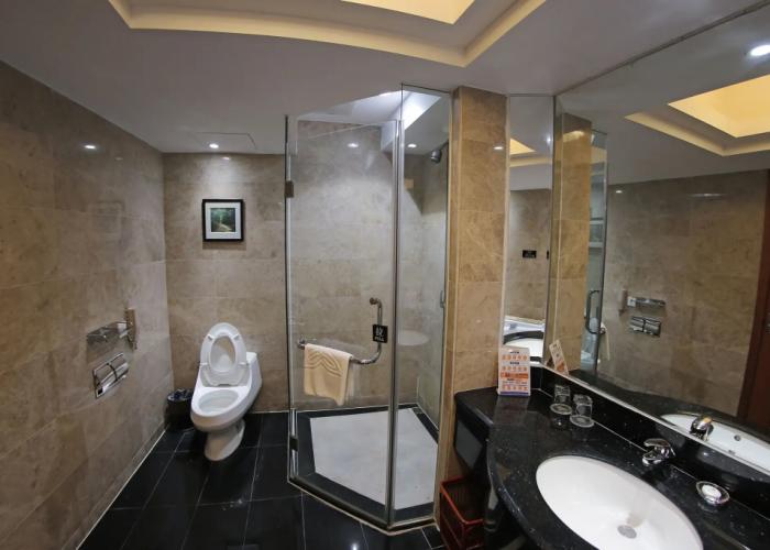 Jiangmen Gladden Hotel