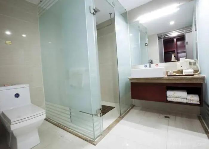 Shuanglong Plaza Hotel