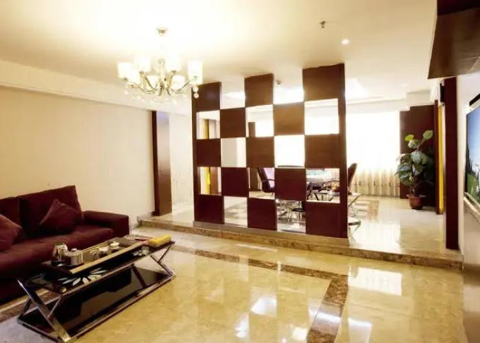 Shuanglong Plaza Hotel