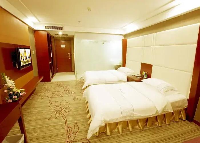 Shuanglong Plaza Hotel