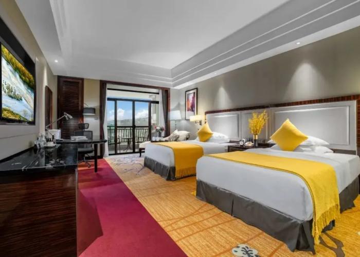Kaiping Jade Bay Funyard Phoenix Hotel