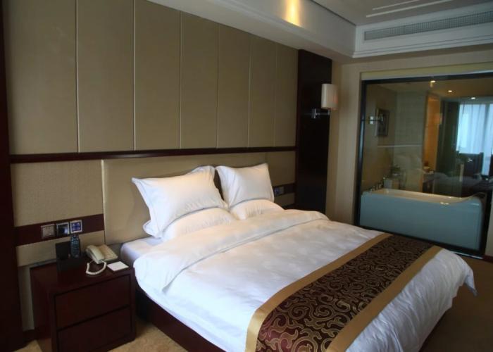 Baihai Holiday Inn