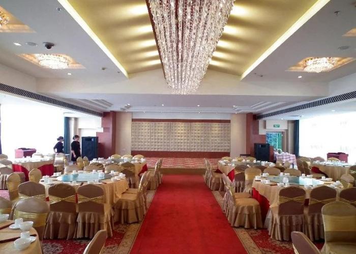 Emeishan Huasheng Hotel