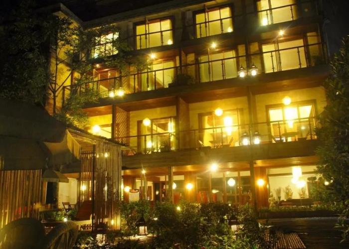 Mount Emei Jadeite Resort