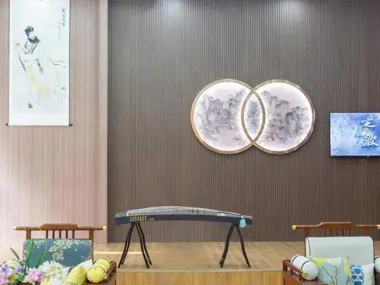 Yunshu Guyue Tangchi Hotel