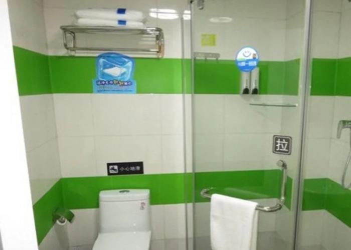 7 Days Inn Longyan Zhongshan Road Walking Street Branch