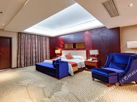 Jinqiu Holiday Hotel