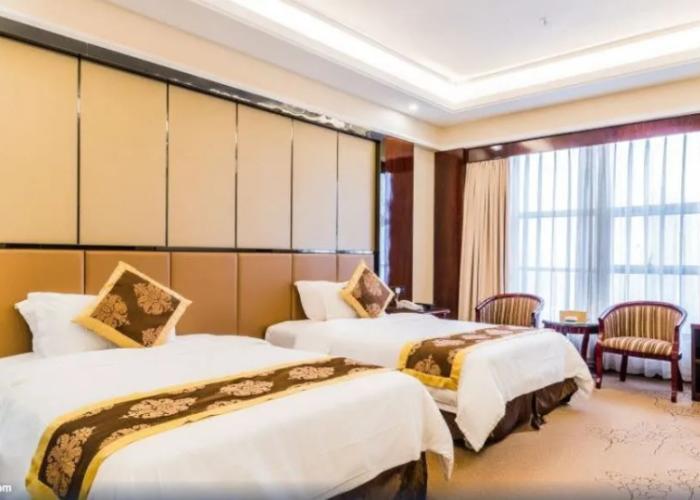 Huahai Hotel