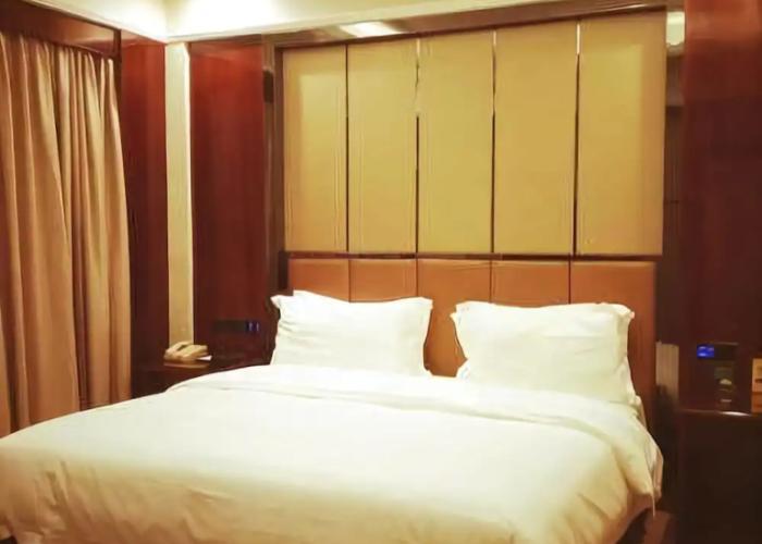 Huahai Hotel