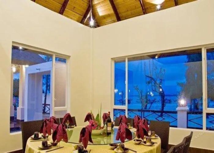 Romantic Coast Resort Maoming