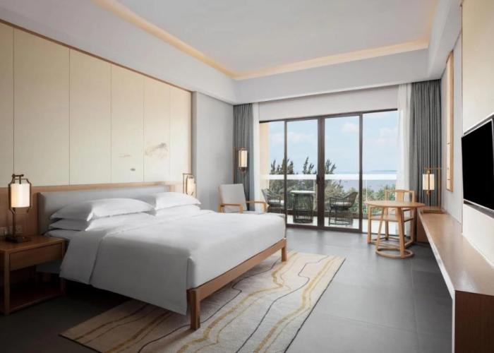 Sheraton Maoming Romantic Beach Resort