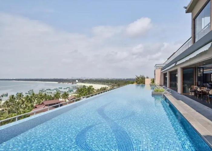 Sheraton Maoming Romantic Beach Resort
